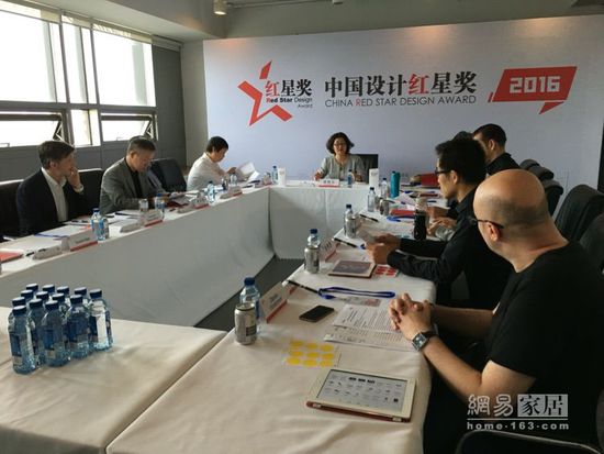 2016紅星獎(jiǎng)至尊金獎(jiǎng)出爐 | 全球設(shè)計(jì)巨星齊聚北京 為紅星獎(jiǎng)和中國(guó)設(shè)計(jì)點(diǎn)贊