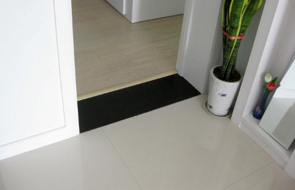 為啥老外不裝門(mén)檻石？裝修師傅告訴你到底有無(wú)必要