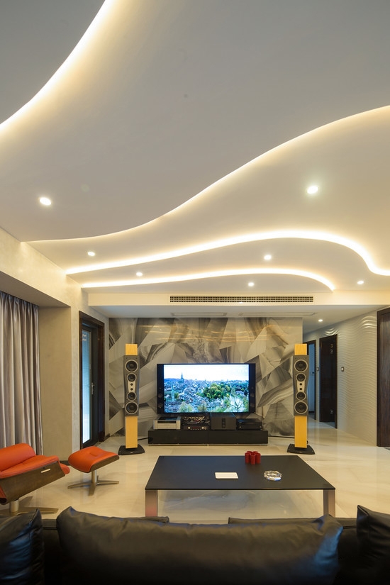 不到兩米七的層高，你還想做什么花樣的吊頂？