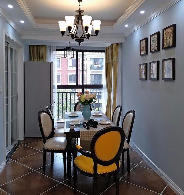 剛?cè)胱〉男路?，主臥做了這樣一個小設(shè)計，鄰居朋友看了紛紛點贊