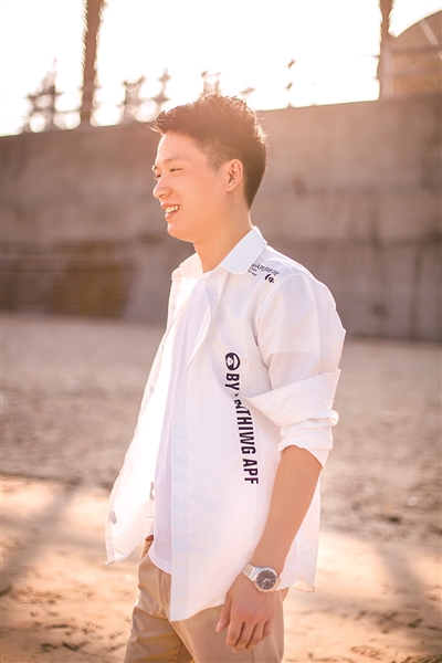     歐陽(yáng)杰。  