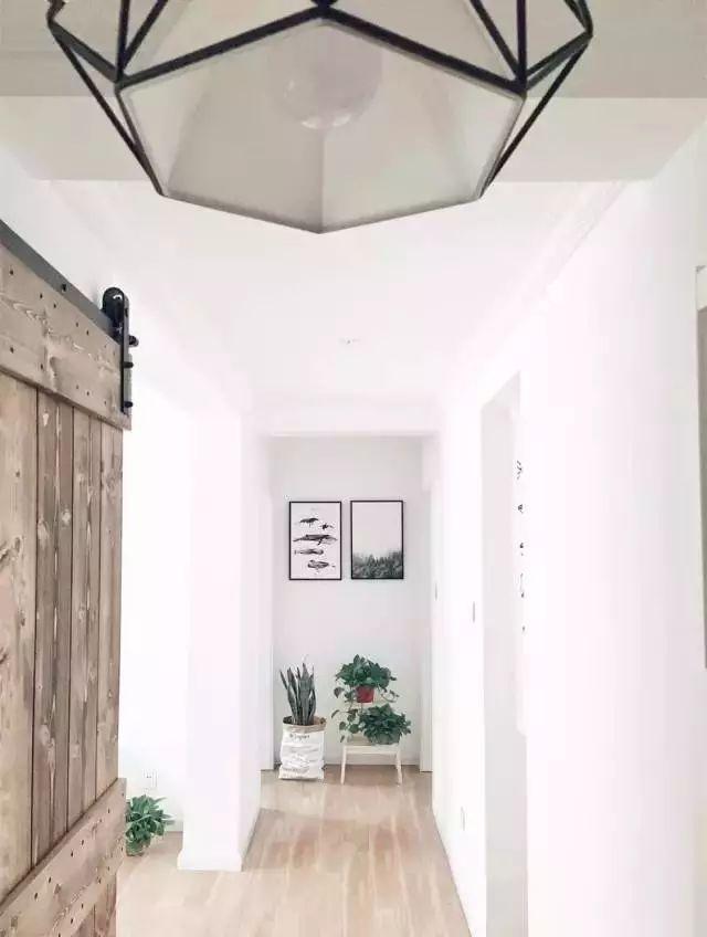 走廊盡頭這樣裝 真漂亮！