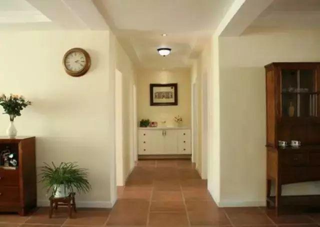 走廊盡頭這樣裝 真漂亮！