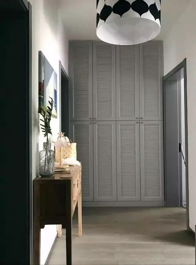 走廊盡頭這樣裝 真漂亮！