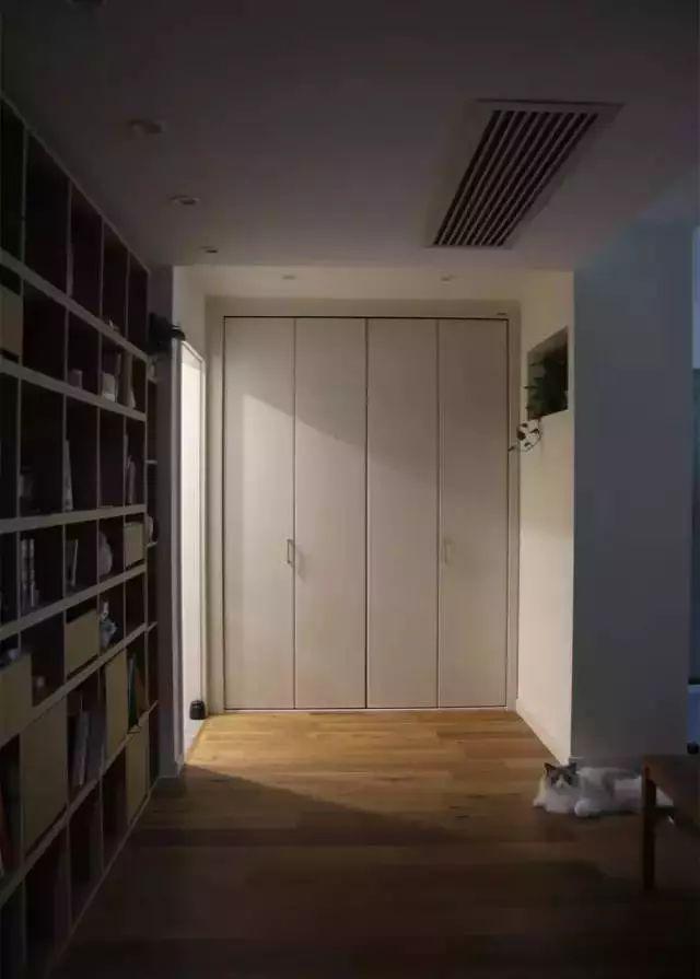 走廊盡頭這樣裝 真漂亮！