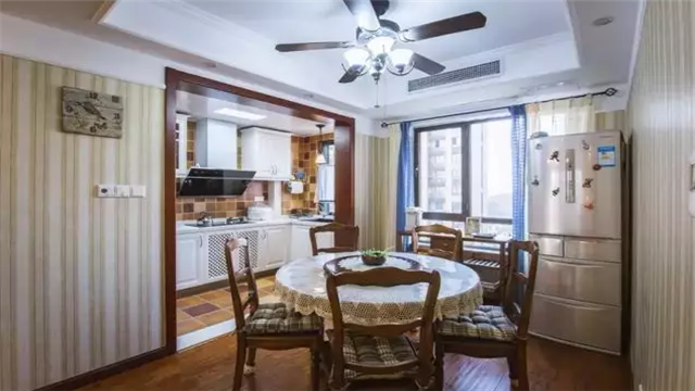 吃了熊心豹子膽，竟然敢把冰箱放這兒，怪不得你窮！