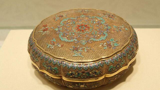 終于搞清楚為啥老缺錢，原來客廳擺放的這些東西擋住了我的財路！