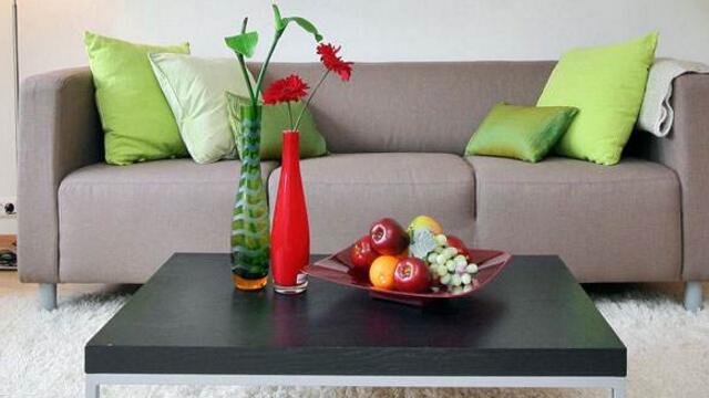 還傻呵呵的這樣擺放沙發(fā)，你真是沒救了，窮死都沒人可憐你！