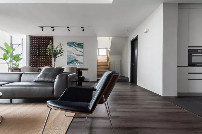 踢腳線怎么裝才好看，其實大有講究！_36