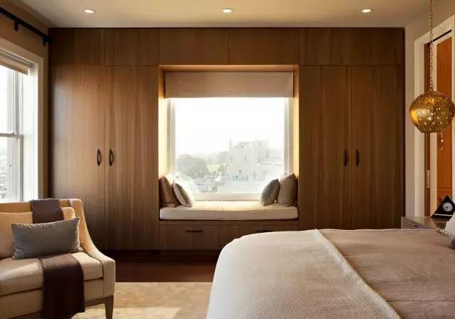 家里有飄窗該如何設(shè)計(jì)？這些方案能讓你多些思路_1