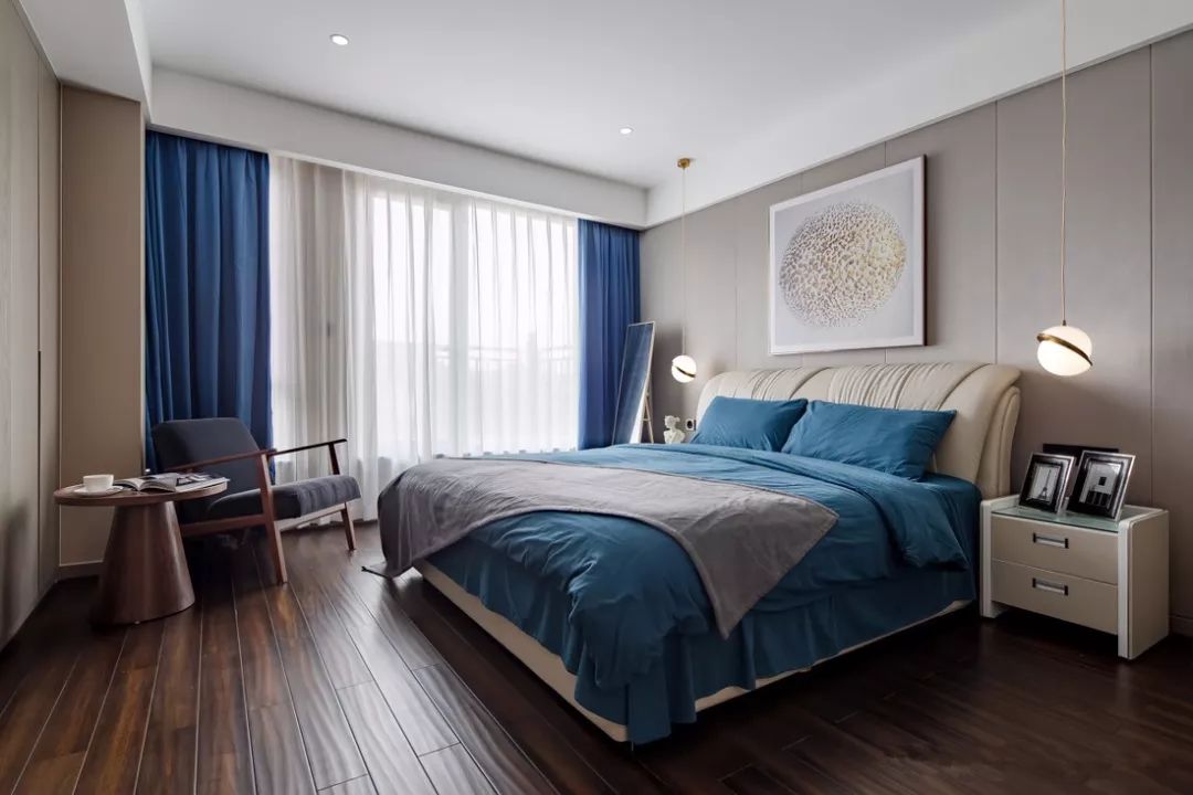 【裝修案例】床頭燈選得對，臥室溫馨好幾倍！