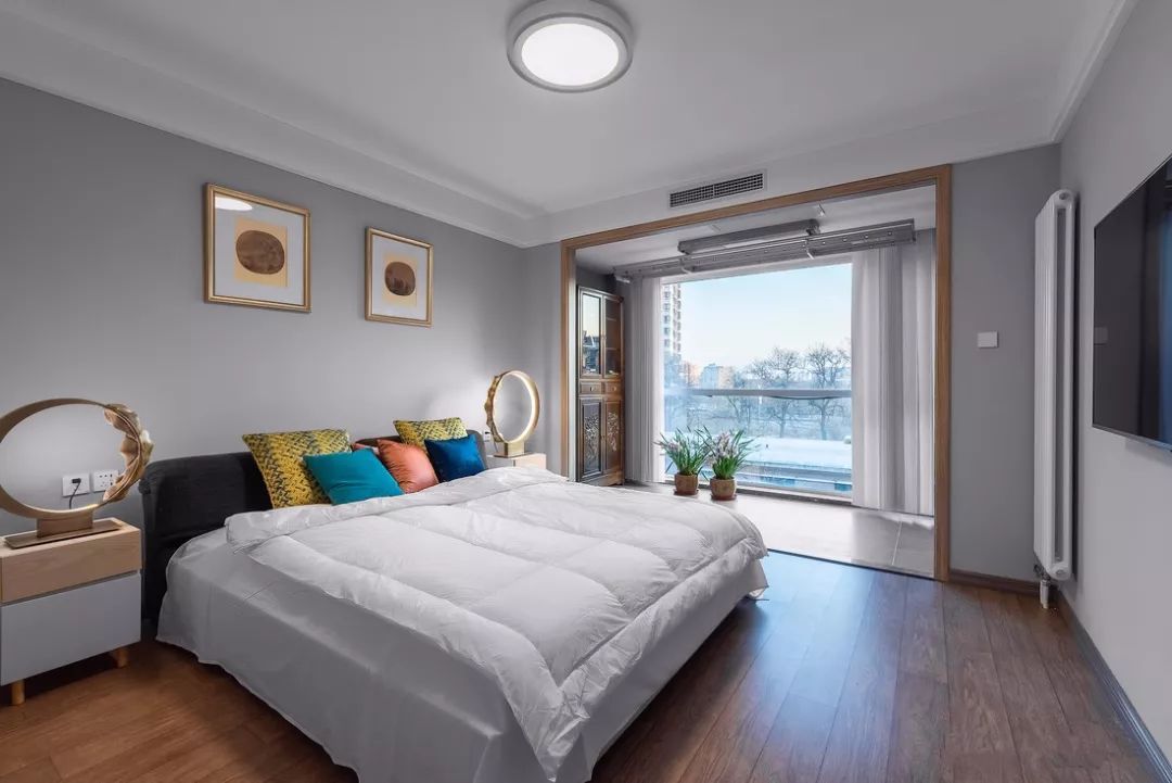 【裝修案例】床頭燈選得對，臥室溫馨好幾倍！