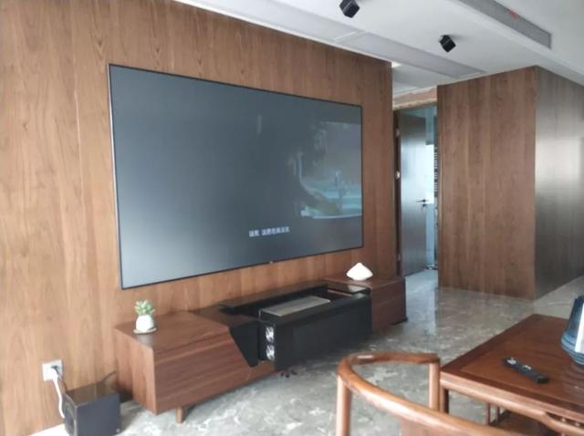 想在家里裝投影儀，幕布安裝方式有哪些？ - 后花園網(wǎng)文 - 家居新聞