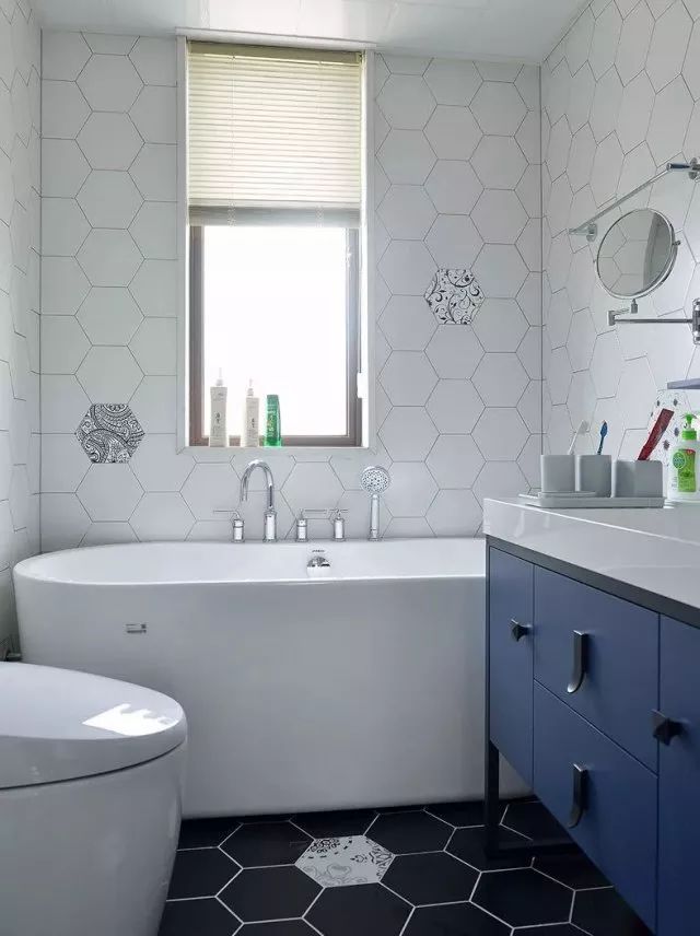 點(diǎn)擊進(jìn)入看圖評(píng)論