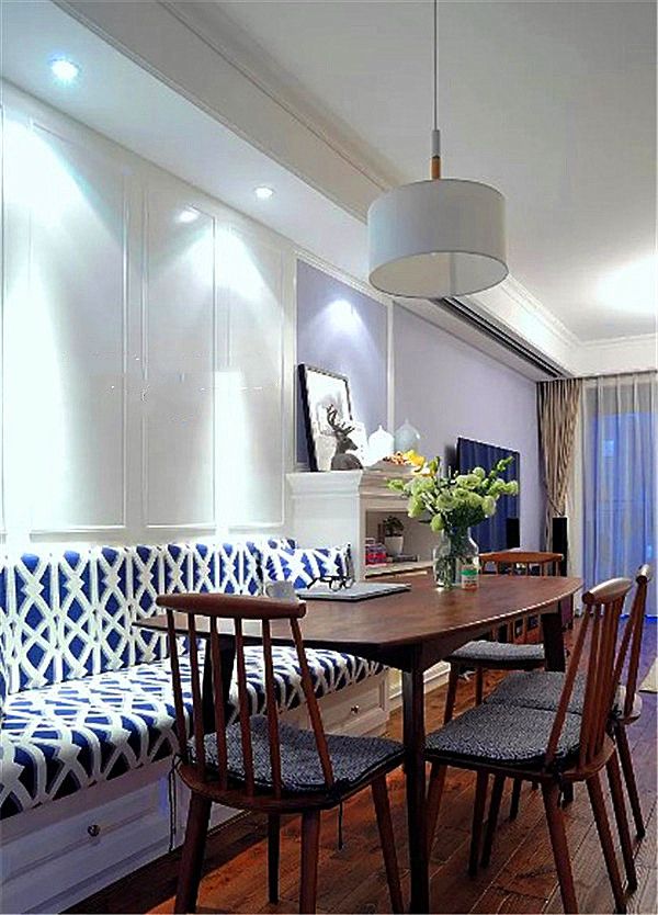 卡座設(shè)計(jì)優(yōu)點(diǎn)